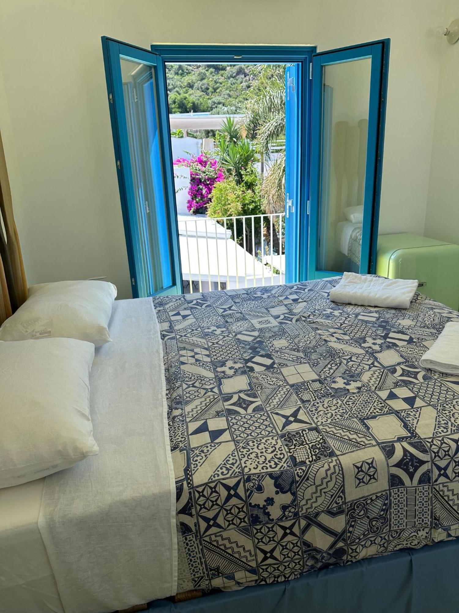 Art B&B Panarea Dış mekan fotoğraf